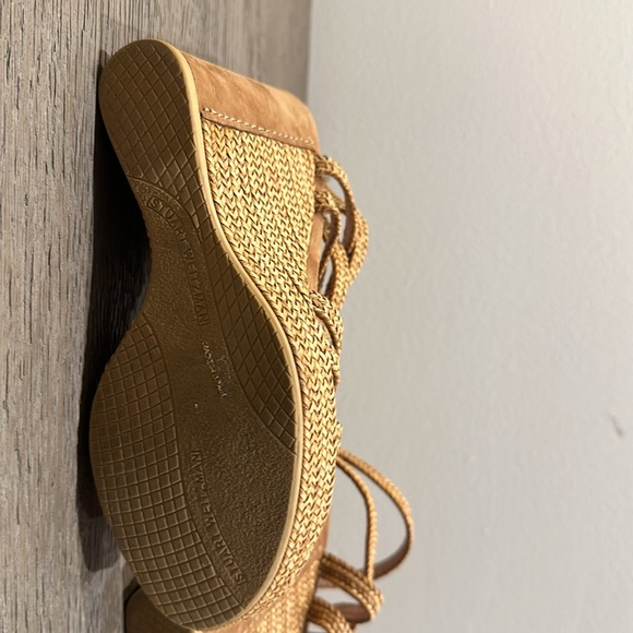 Stuart Weitzman wedge sandals in camel size 6.5 - Picture 3 of 4